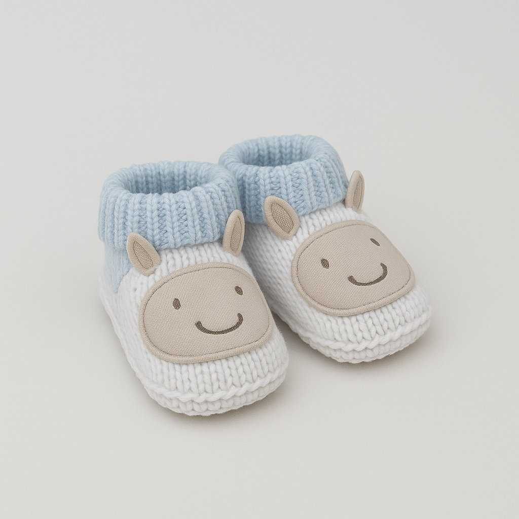 Newborns’ Bow Tie & Crochet Pattern Booties set