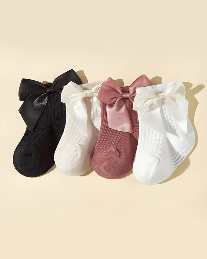 Winnie Statement Bow Socks