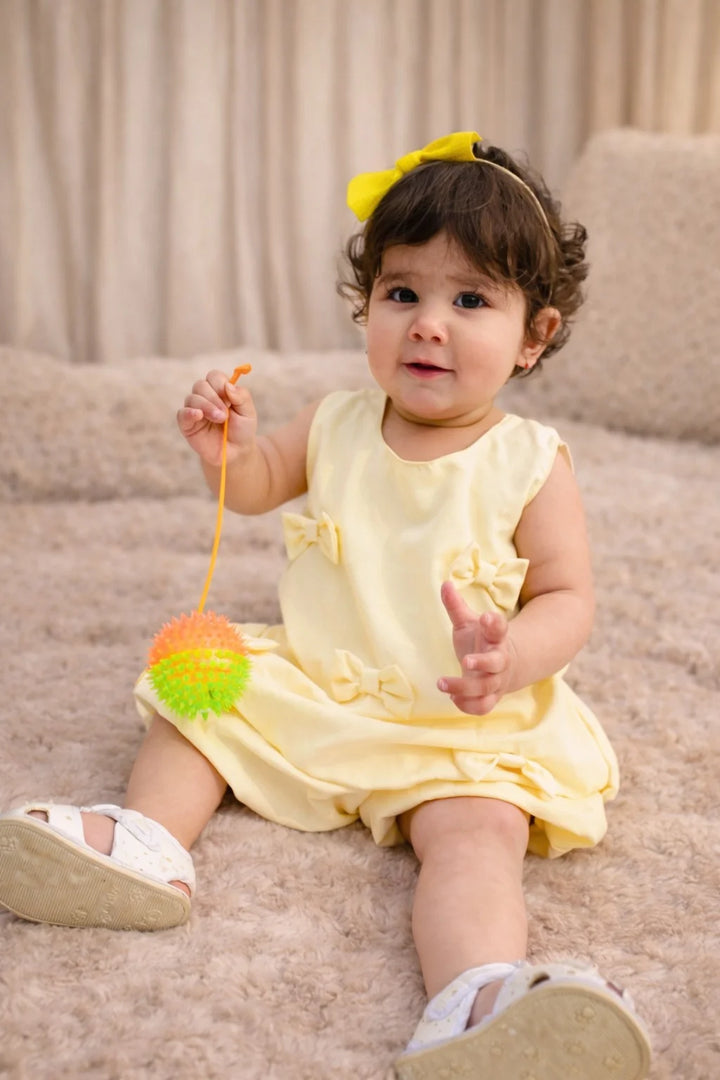 Noor Bow Sleeveless Set
