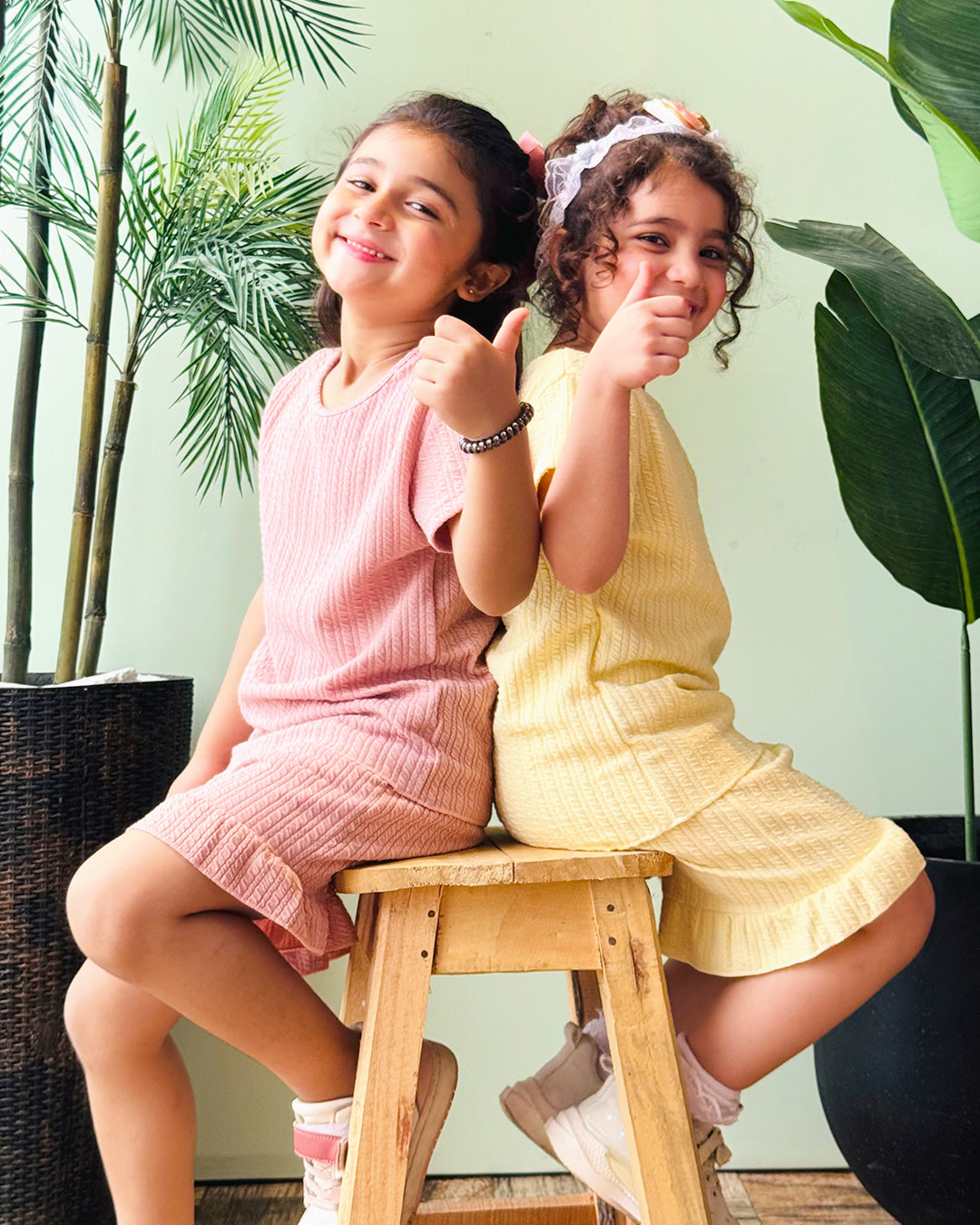 Frill & Chill Set